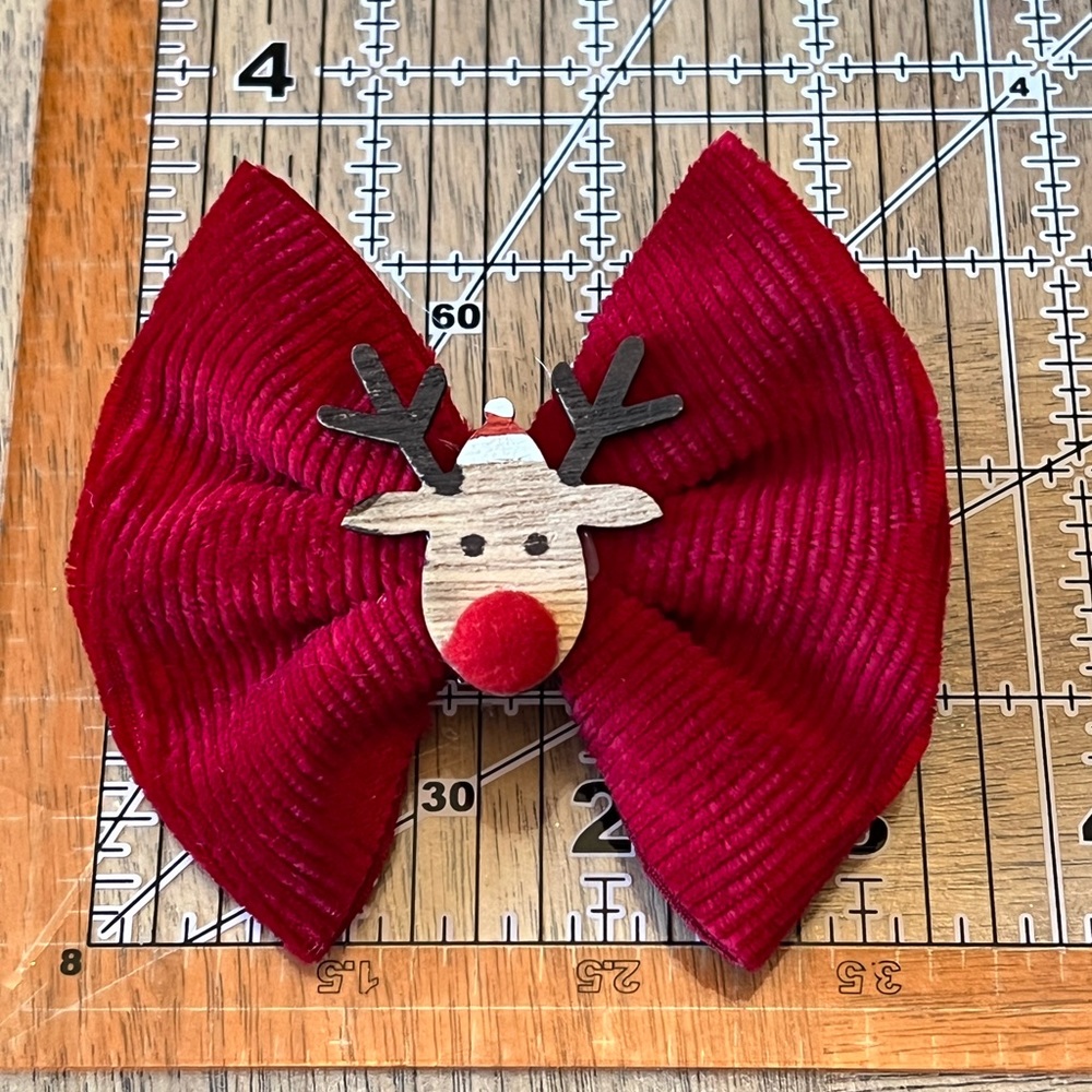 Red Velvet Rudolph Clip Bow♥️ - Picture 3 of 5